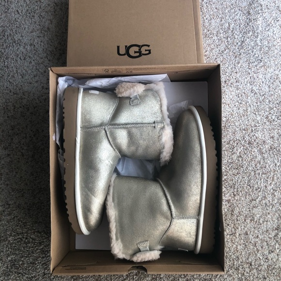 UGG Shoes - NWT Gold Arielle Sparkle Ugg Boots, size 9